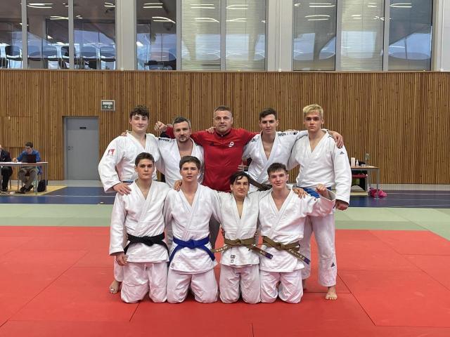 Kvalifikace liga.jpg